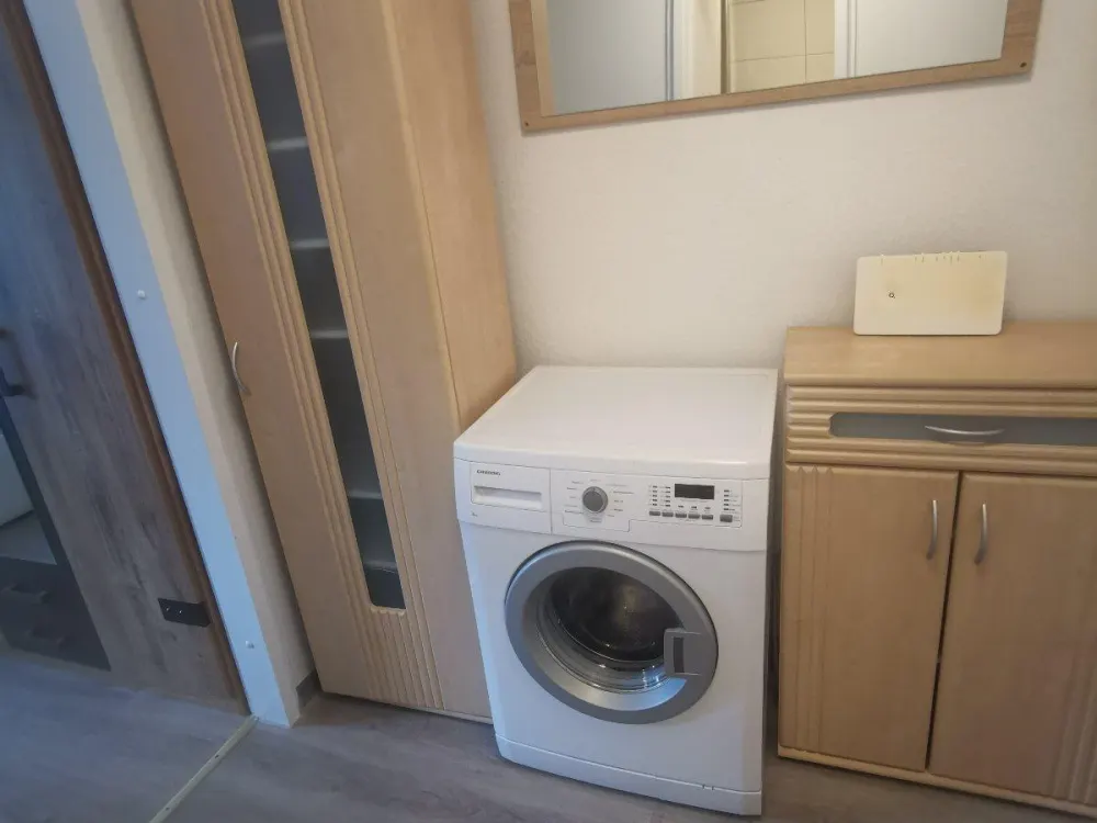 Fully Furnished Apartment Central, 5 Min to U-Bahn U1 Rotkreuzplatz