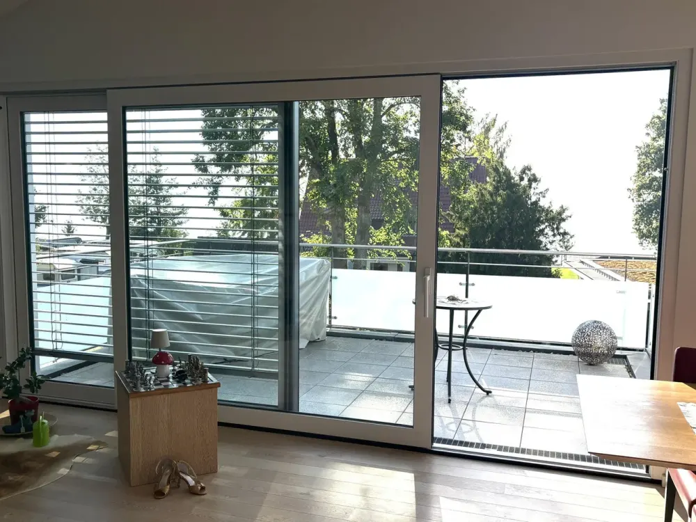 exclusiv Wohnen mit Seeblick - großzügige 3,5 Zimmer nahe am See