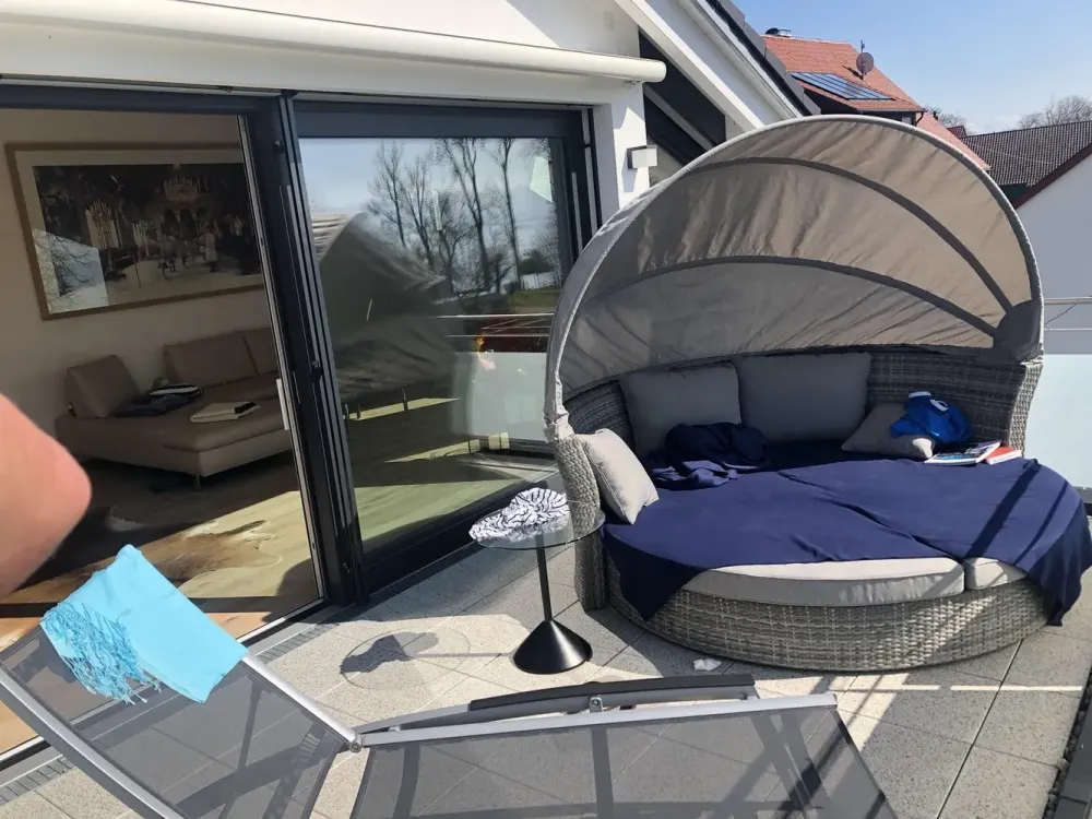 exclusiv Wohnen mit Seeblick - großzügige 3,5 Zimmer nahe am See