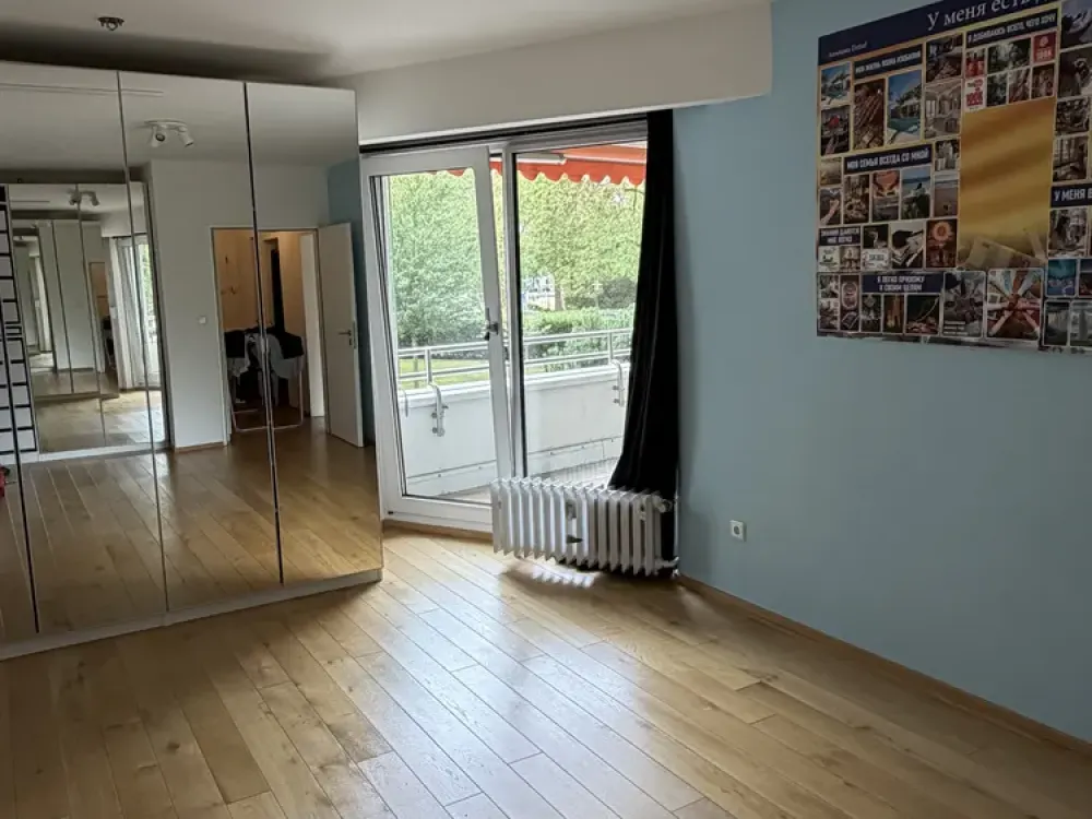HelleAttraktive 2-Zimmer-Wohnung mit Balkon, Aufzug & Tiefgarage in Düsseldorf-Stockum