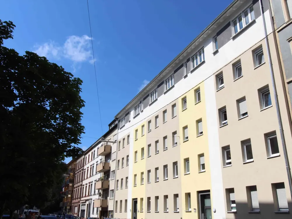 zentral wohnen mit Ausblick - 2 Zimmer - mit Balkon und EBK