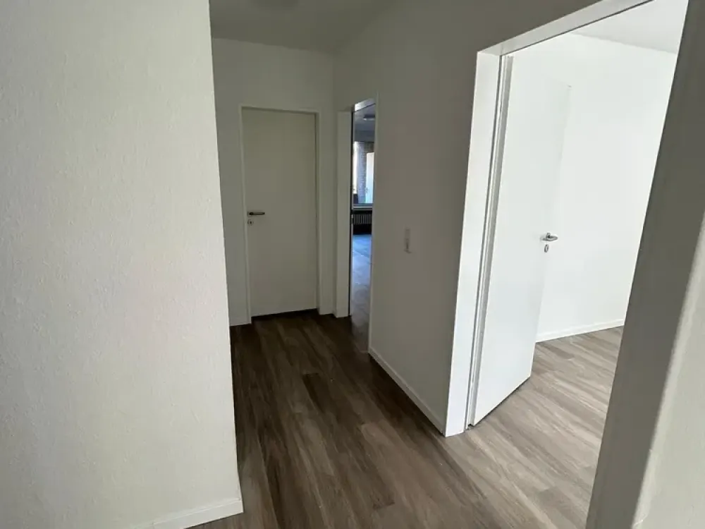 Renovierte Drei-Zimmer-Wohnung in Heerdt