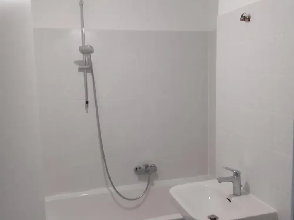 Renovierte Drei-Zimmer-Wohnung in Heerdt