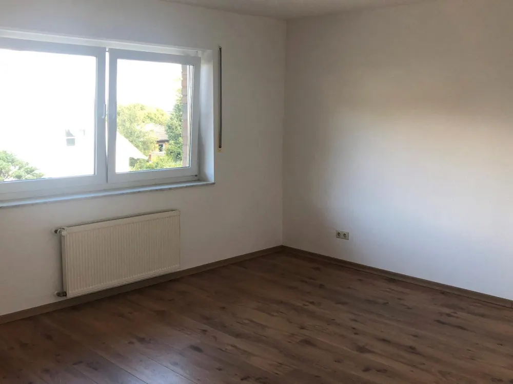 Helle 4-Zimmer-Wohnung mit Südbalkon in Bad Driburg-Südstadt