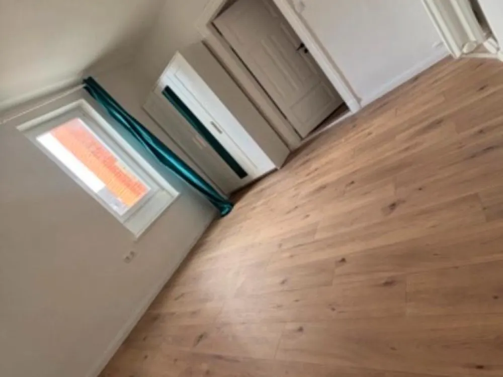 1 Shared Flat Room in Renovated House, Available from 15 November