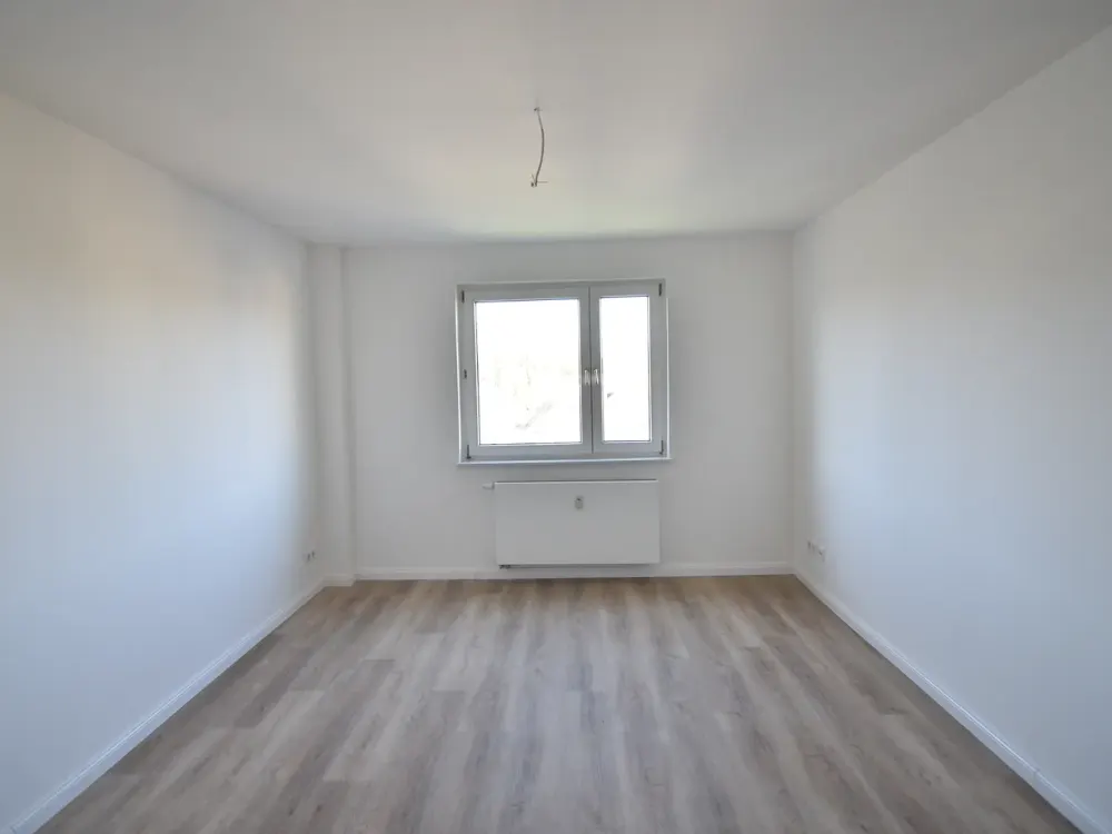 Ab sofort! Sanierte 2-Zimmer-Whg mit Balkon in Heiligenhaus