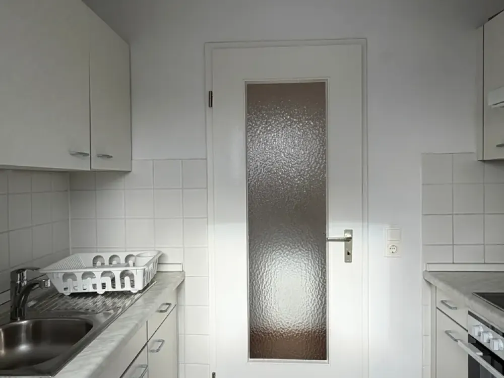 Mit Einbauküche! 1 Zimmer-Dachgeschoss-Wohnung in Stadtnähe