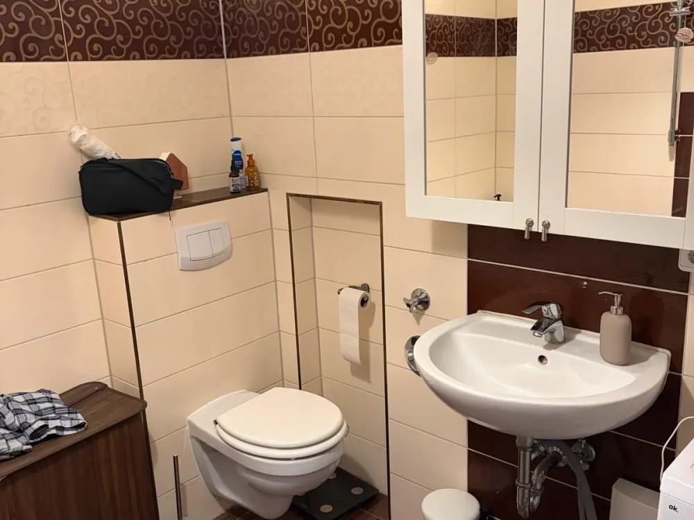 1,5 Zimmer Whg. In Grünau für 745 Euro warm