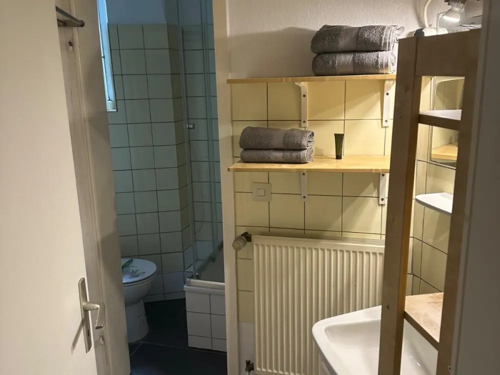 2 Zimmer Wohnung in Köln Altstadt (Kunibertsviertel)