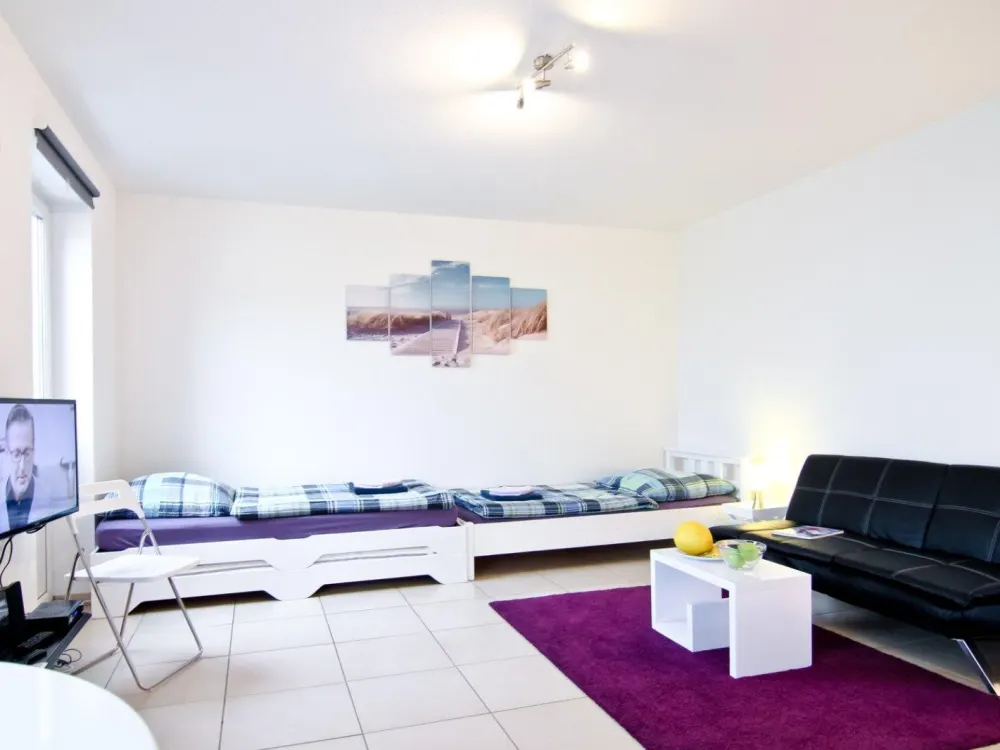 Schöne, großzügige Apartmentwohnung, voll möbliert