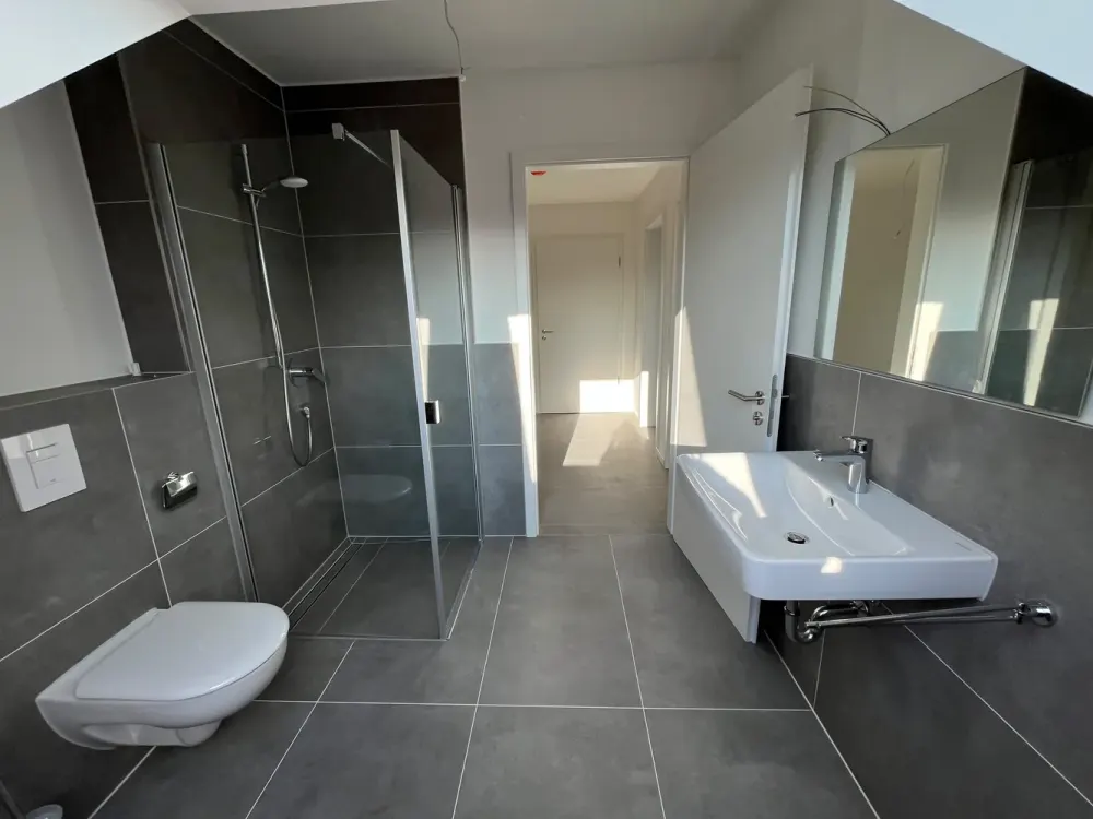PENTHOUSE APARTMENT**FIRST OCCUPANCY**3 ROOMS IN DAHL FOR RENT