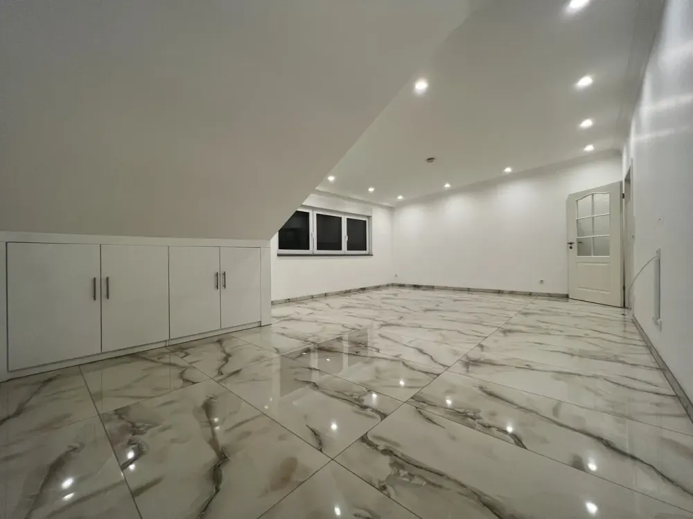 Exklusive 4-Zimmer Wohnung 135 m² in Neuss-Norf