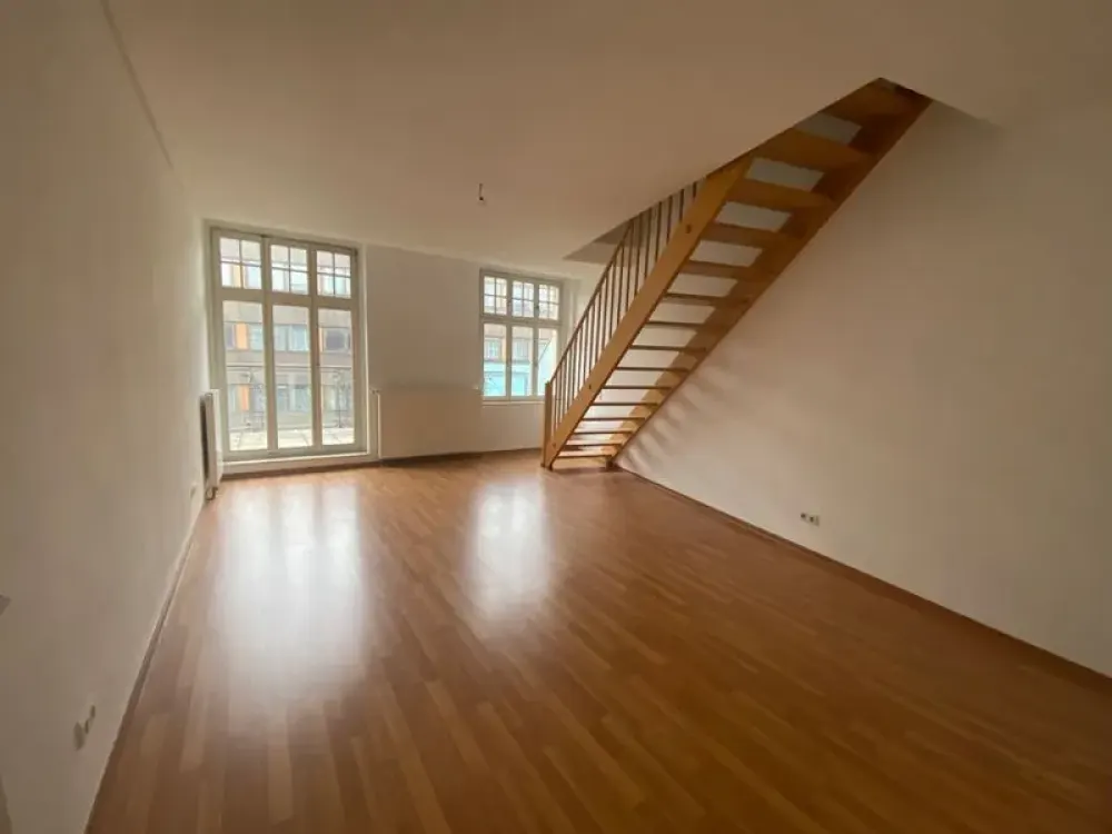 JÄGERHOF * Innenstadt* helle 2 Zimmer-Maisonetten-Whg. mit gr. Terrasse* Parkett* EBK* G-WC