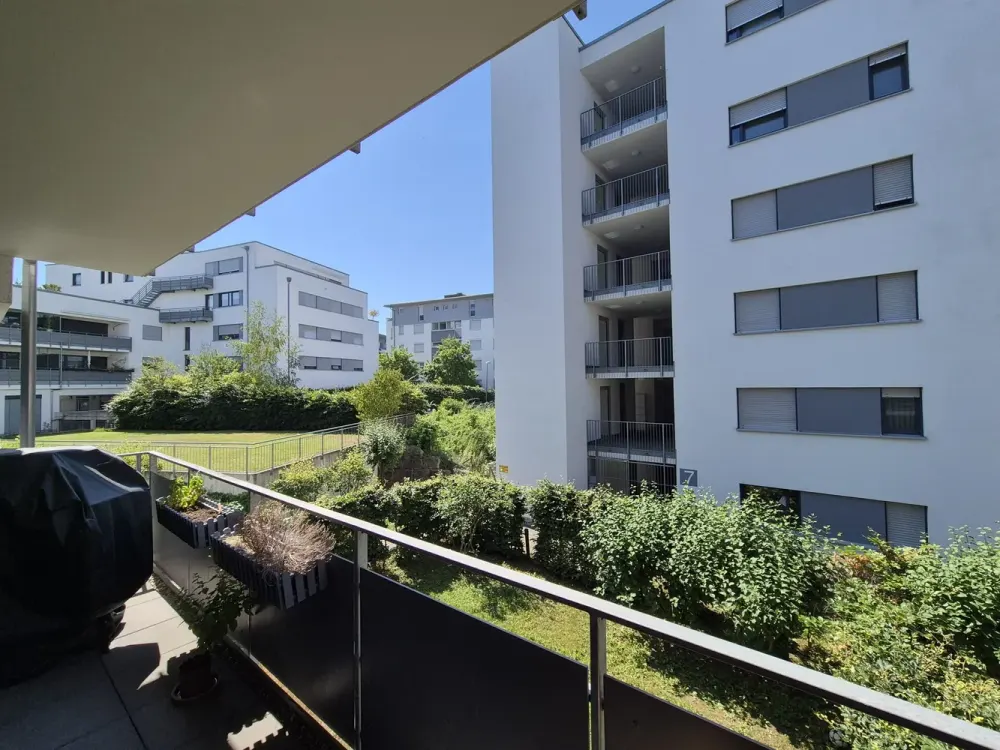 Gemütliche 4,5-Zimmer-Wohnung mit hellem Balkon und 1 Tiefgaragenstellplatz in Sindelfingen