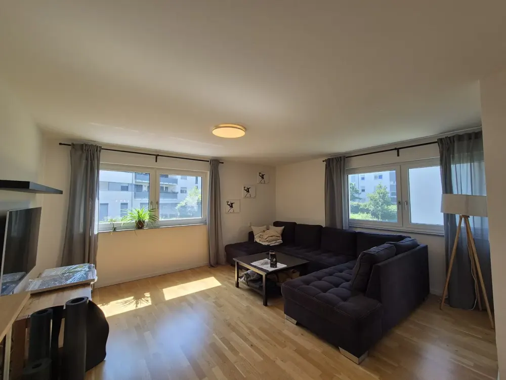 Gemütliche 4,5-Zimmer-Wohnung mit hellem Balkon und 1 Tiefgaragenstellplatz in Sindelfingen