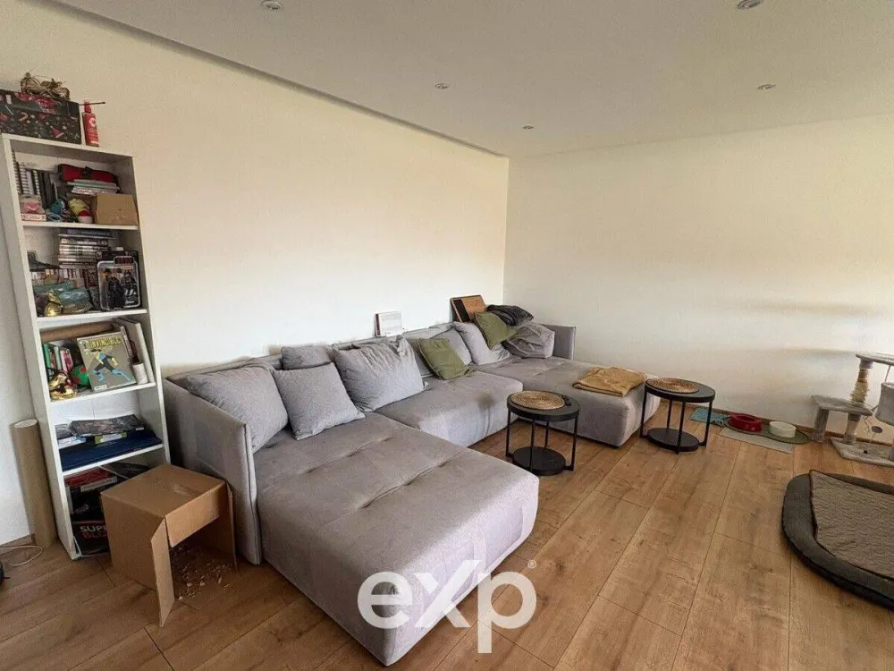 Kernsanierte 3-Zimmer-Wohnung mit Einbauküche, Balkon & Fernblick - Köln-Porz/Urbach