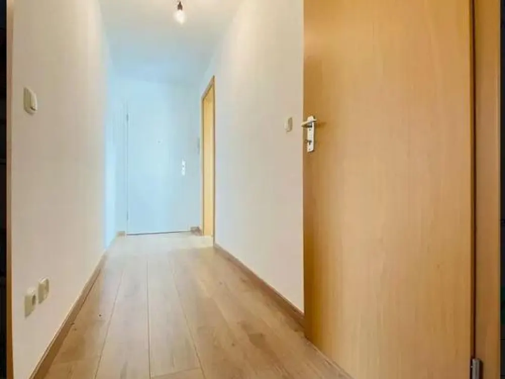 Gemütliche 3 Raum DG Wohnung, renoviert, WG-geeignet