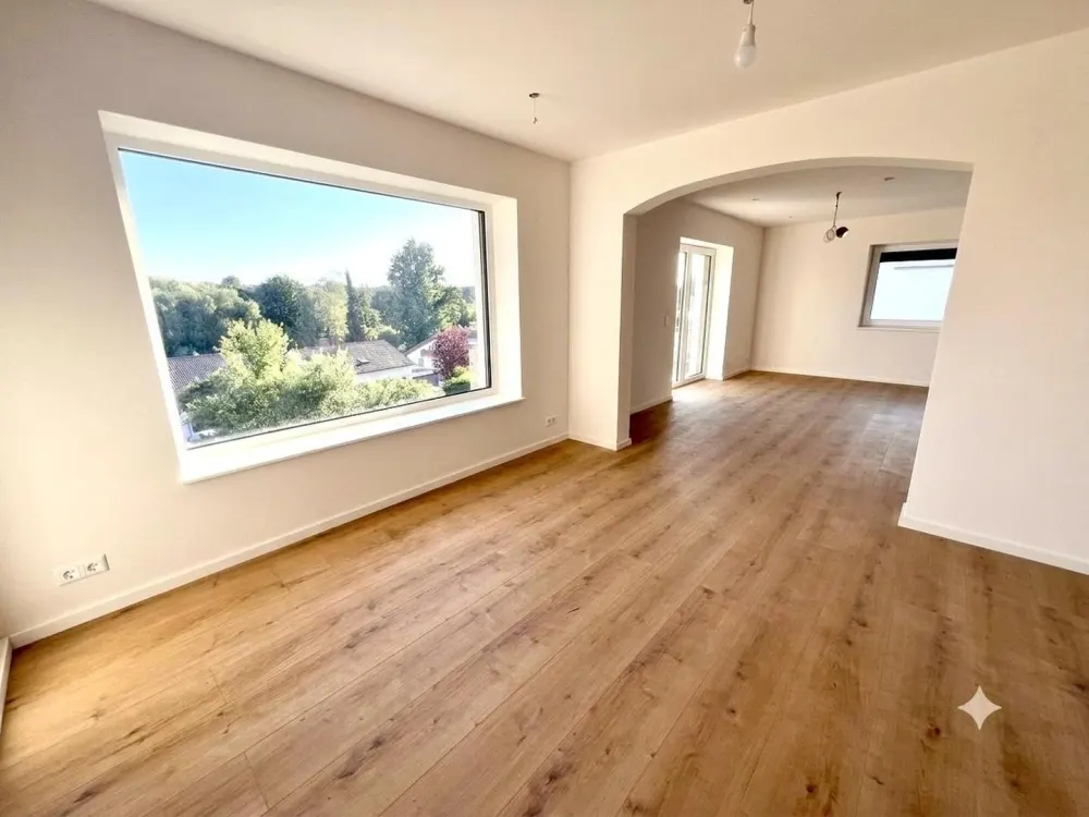 Erstbezug Möhringen: Stilvolle 3,5-Zi.-Etagenwohnung mit Kamin, Balkon & Garten