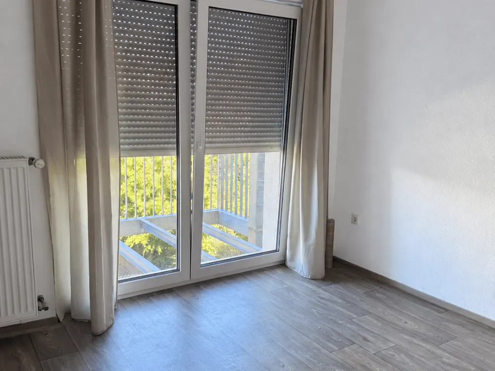 Bright 1-Room Apartment with Separate Kitchen in Nürnberg-Muggenhof