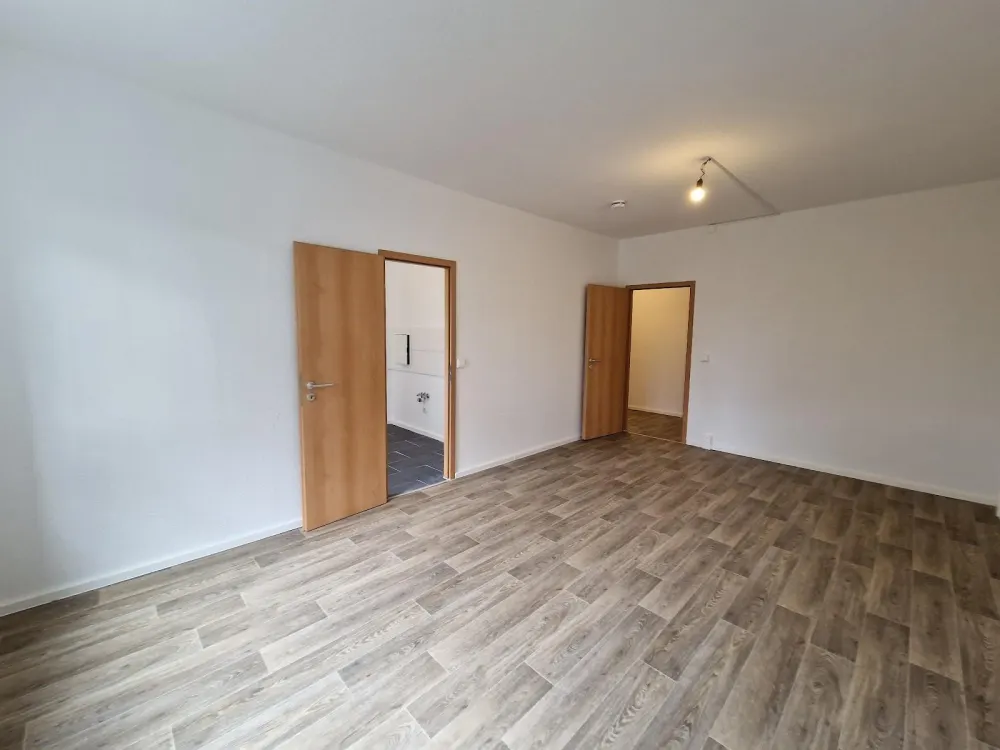 Gratis 2 NKM sparen***Viel Platz für die Familie: 3-Zimmer-Wohnung in grüner Umgebung!