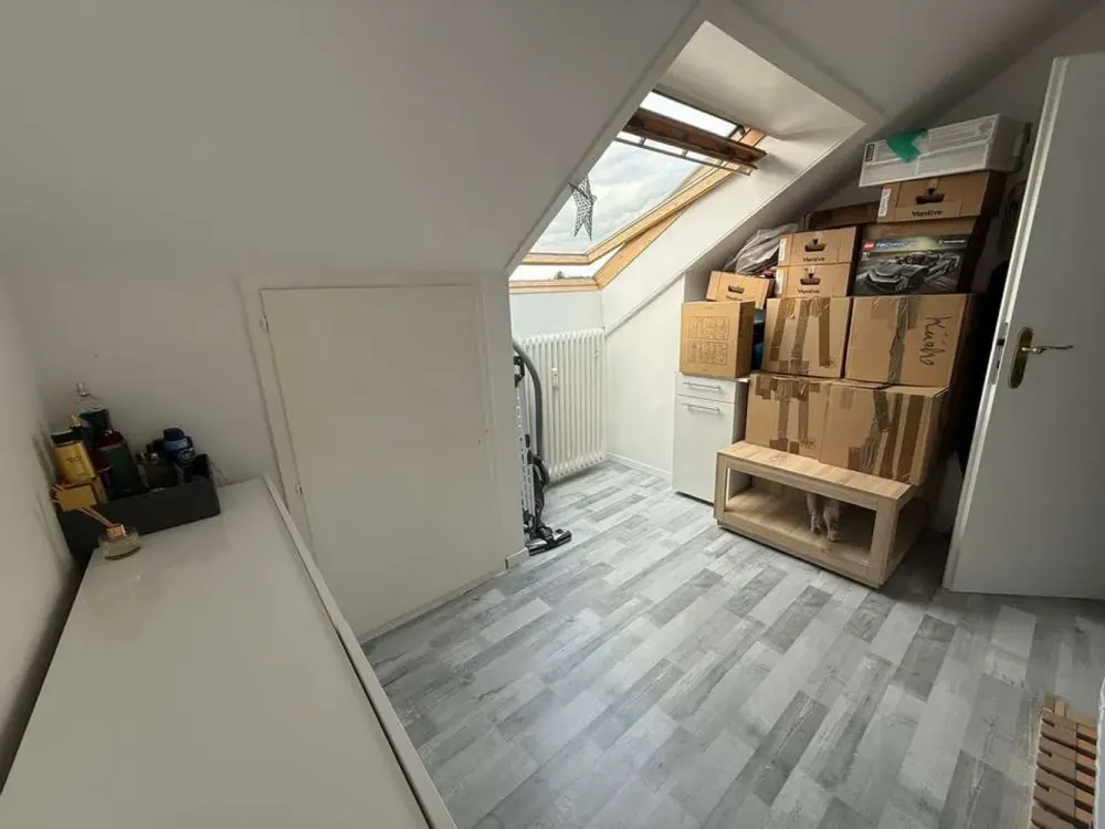 Sanierte 2-Zimmer-Wohnung ab sofort verfügbar