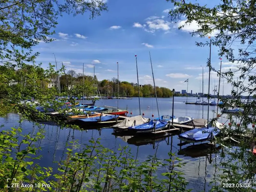 Top Lage wenige Fussminuten zu Alster mit 3 Balkonen
