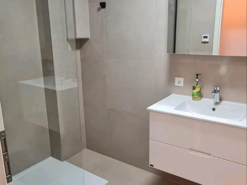Modernisierte - Klimatisierte 3-Zimmerwohnung