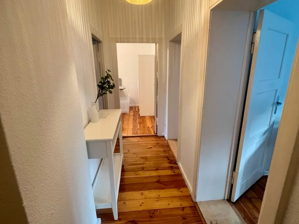 Helles, möbliertes WG-Zimmer in Frauen-WG nahe S Köpenick