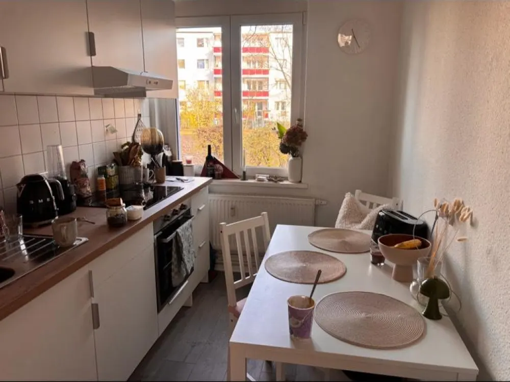 Helles, möbliertes WG-Zimmer in Frauen-WG nahe S Köpenick