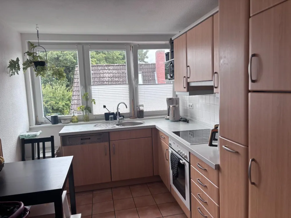 Your New Home in Lesum, Bright 4-Room Attic Apartment