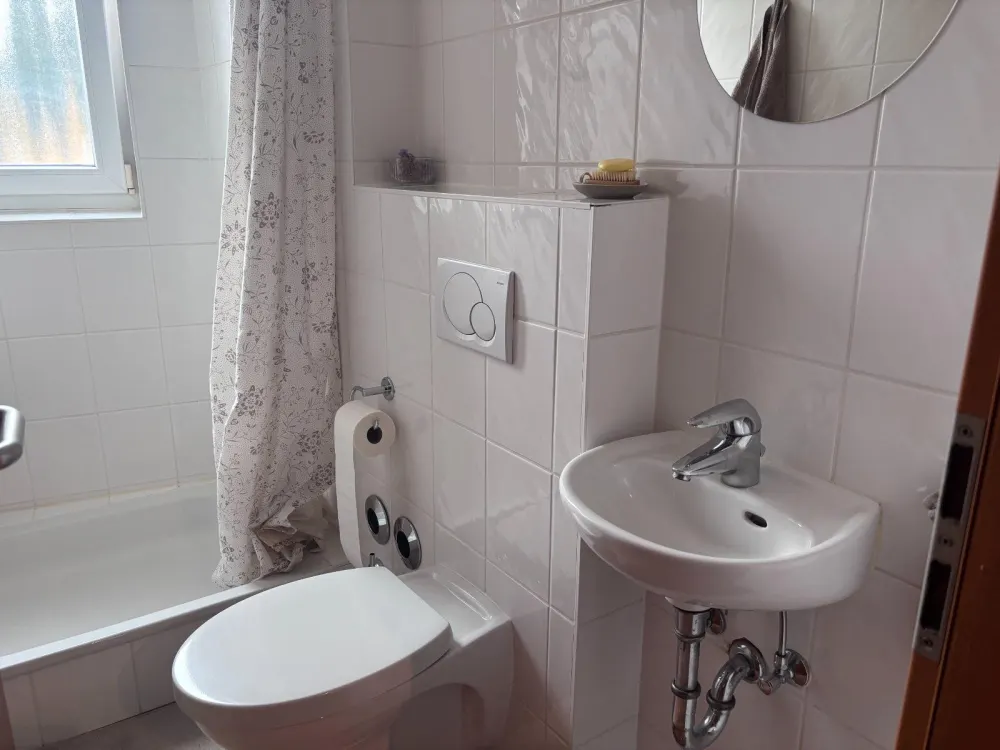 Your New Home in Lesum, Bright 4-Room Attic Apartment