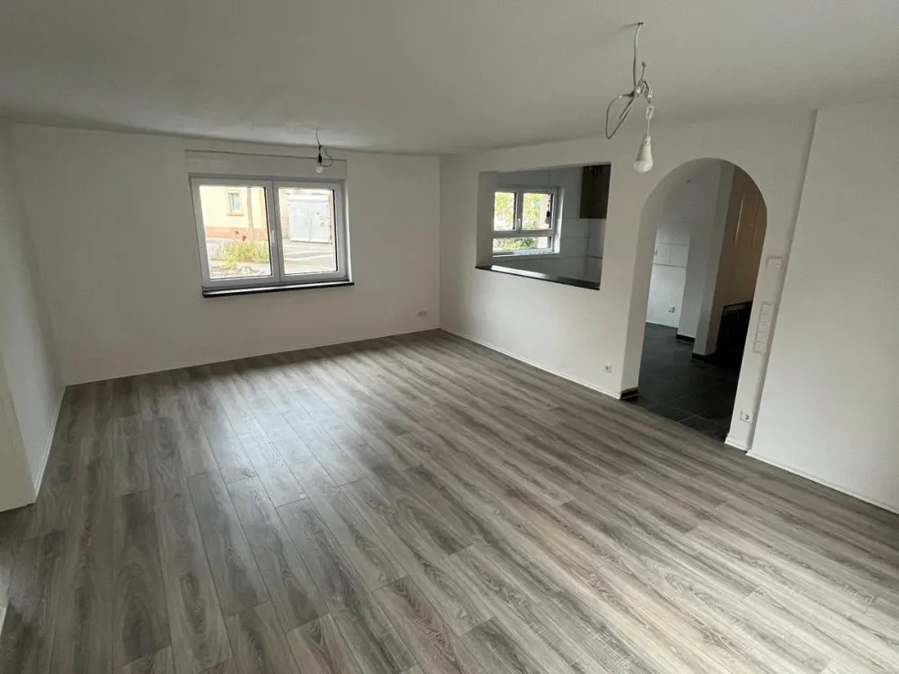 Exklusive 4-Zimmer-Wohnung - Erstbezug nach Kernsanierung