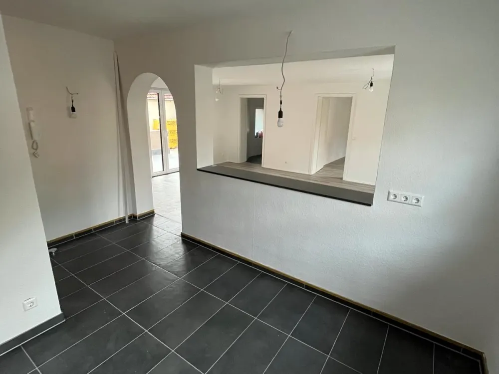 Exklusive 4-Zimmer-Wohnung - Erstbezug nach Kernsanierung