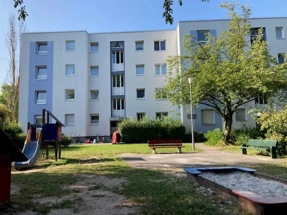 Renovierte zwei Zimmerwohnung in Langen!