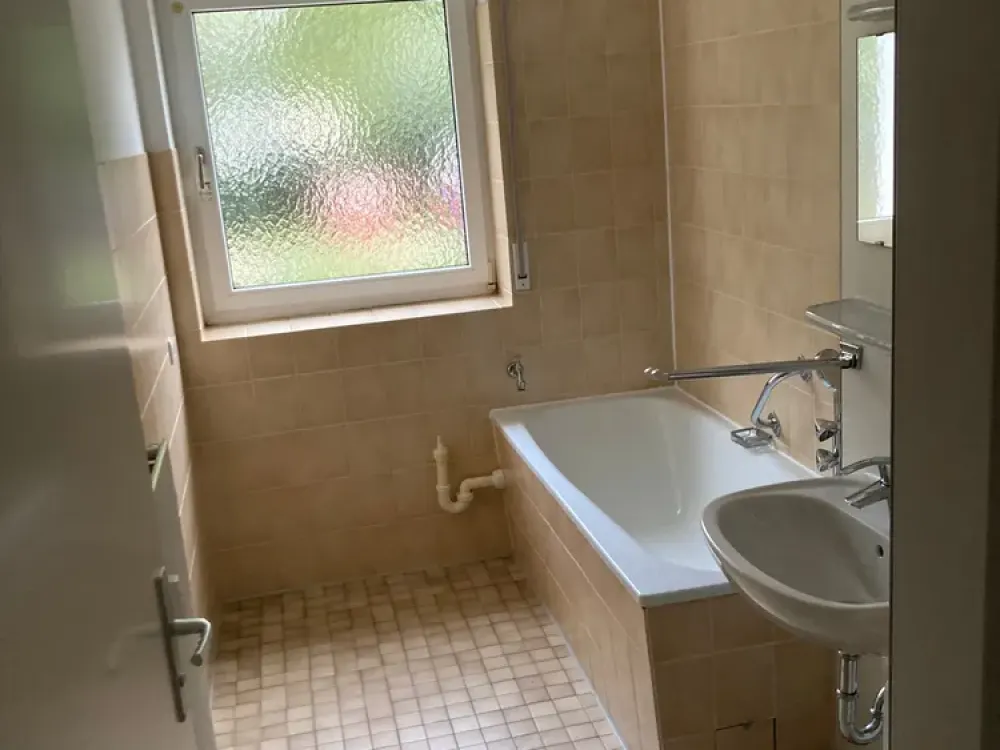 Renovierte zwei Zimmerwohnung in Langen!