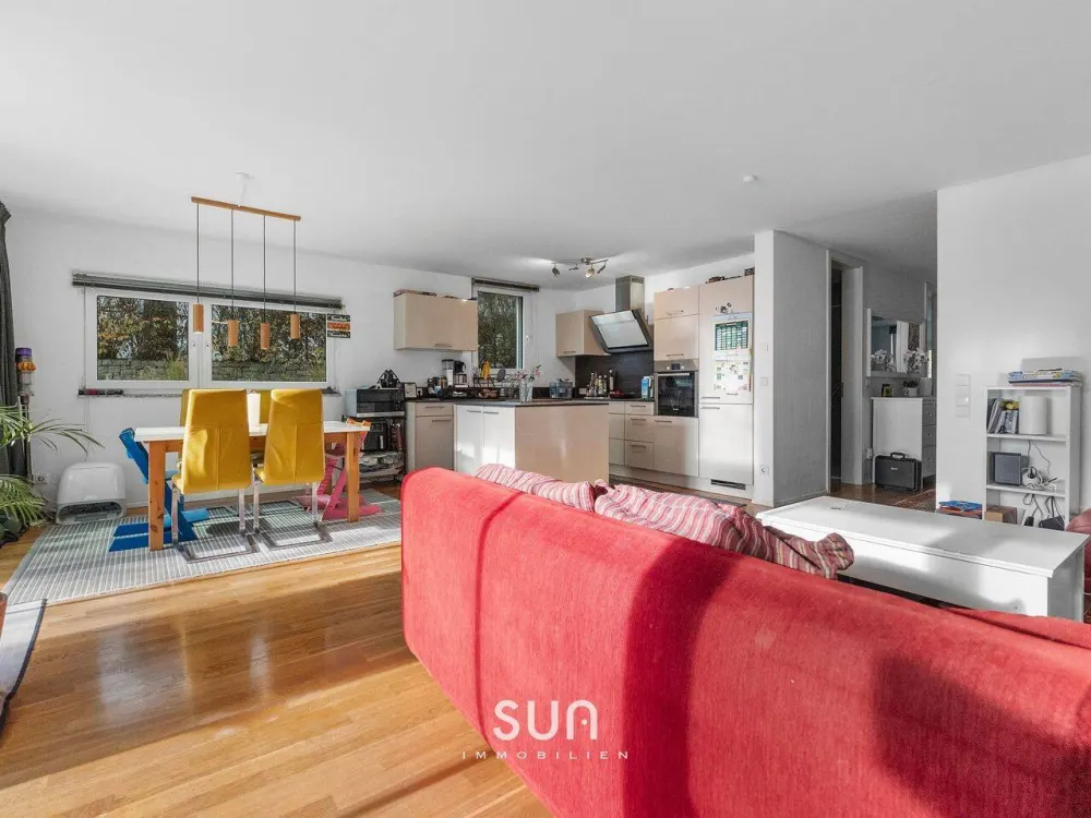 3-Zimmer-Wohnung mit XXL-Terrasse, Tageslichtbad & Einbauküche