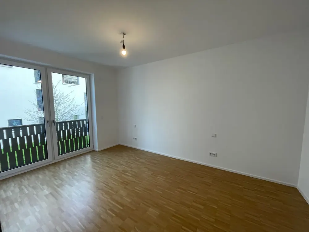 Stadtgärten am Henninger Turm - Two-Room Apartment with Balcony