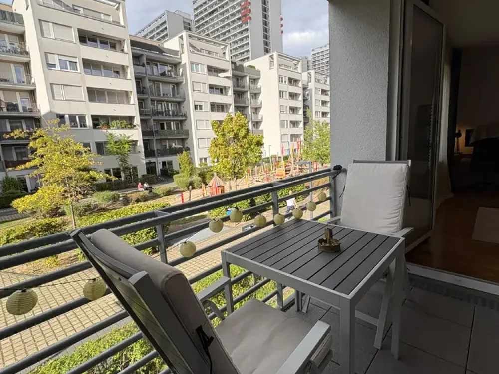 Moderne 2-Zimmer-Wohnung mit Balkon in Berlin-Mitte