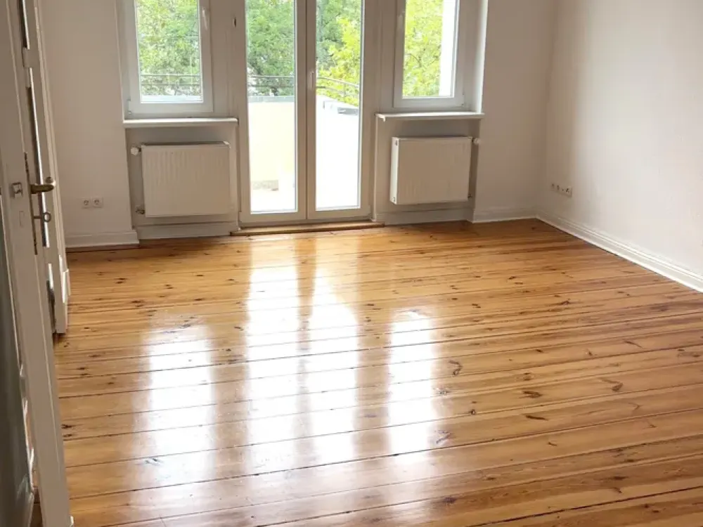 Hübsche, vollständig renovierte 3-Zi. Altbau Wohnung