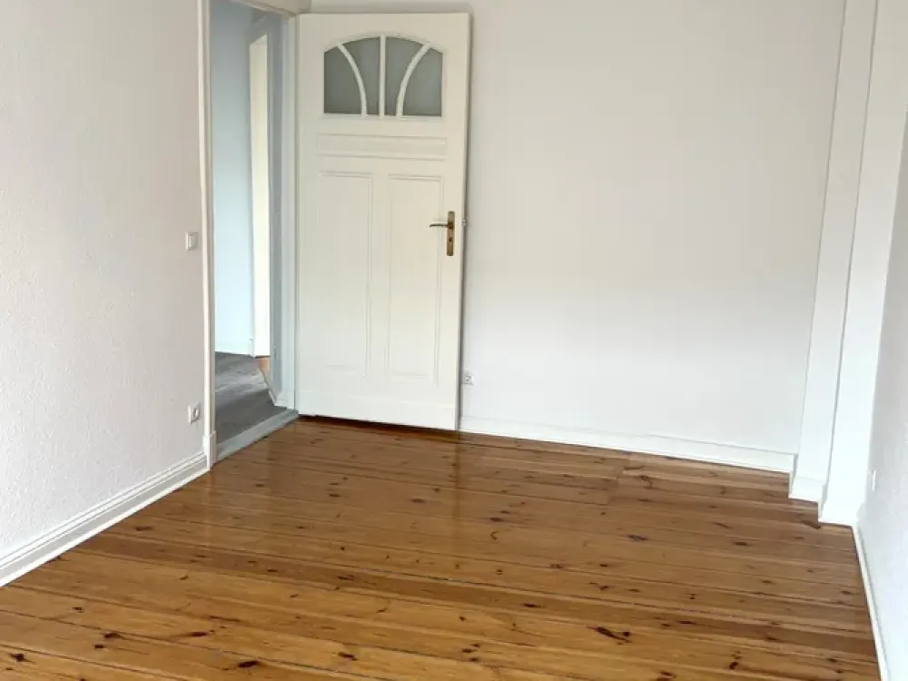 Hübsche, vollständig renovierte 3-Zi. Altbau Wohnung