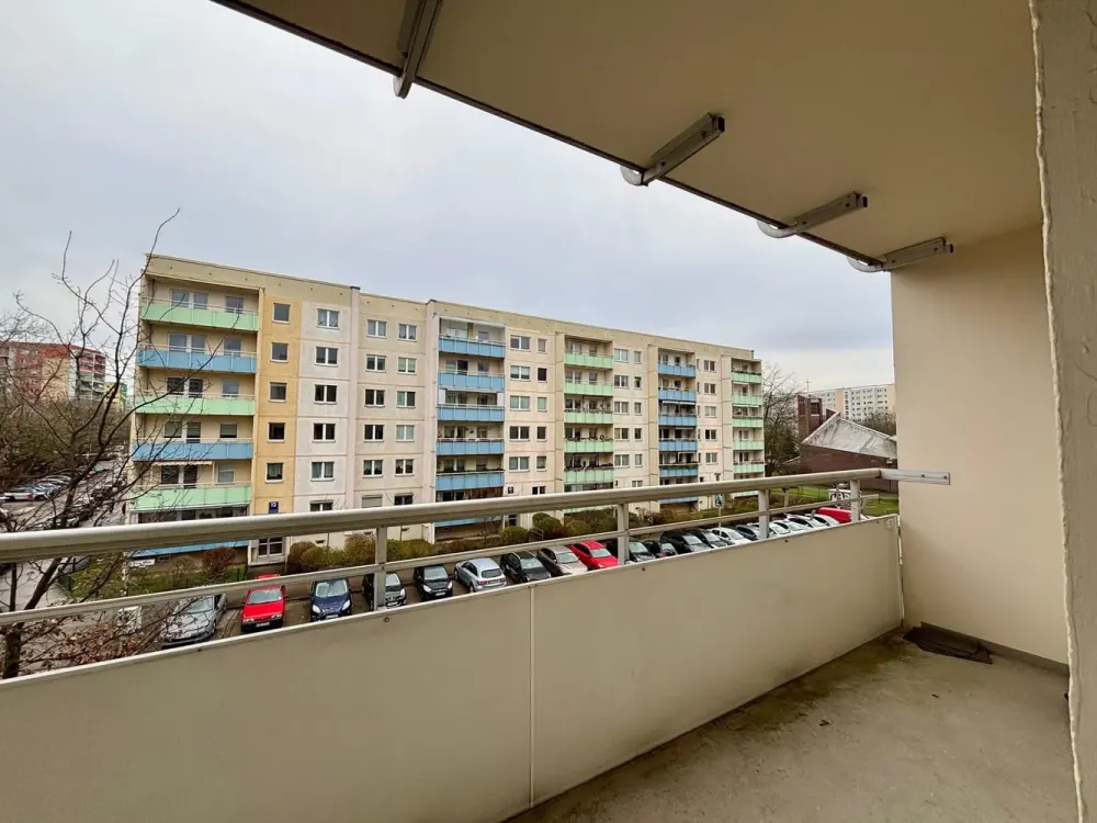 Voll möblierte 1-Zimmer-Wohnung mit großem Balkon, U5 Friedrichsfelde