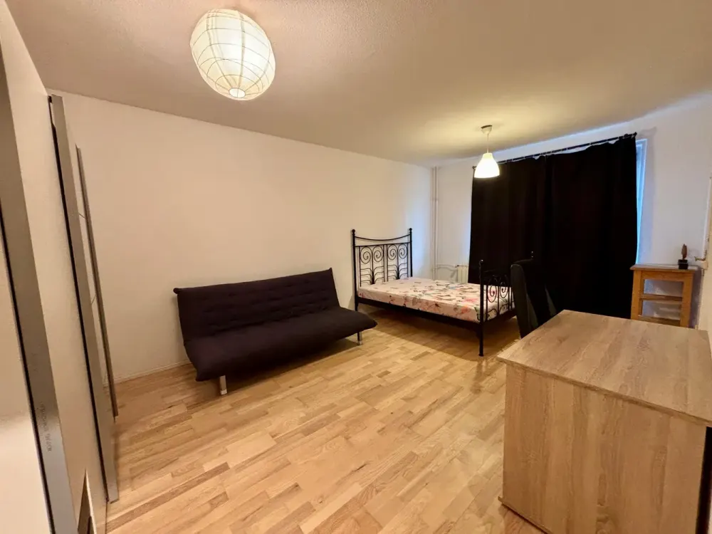 Voll möblierte 1-Zimmer-Wohnung mit großem Balkon, U5 Friedrichsfelde