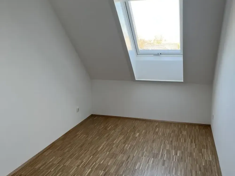 Eindrucksvoller Dachtraum mit moderner Ausstattung und EBK im Erstbezug! Lift!