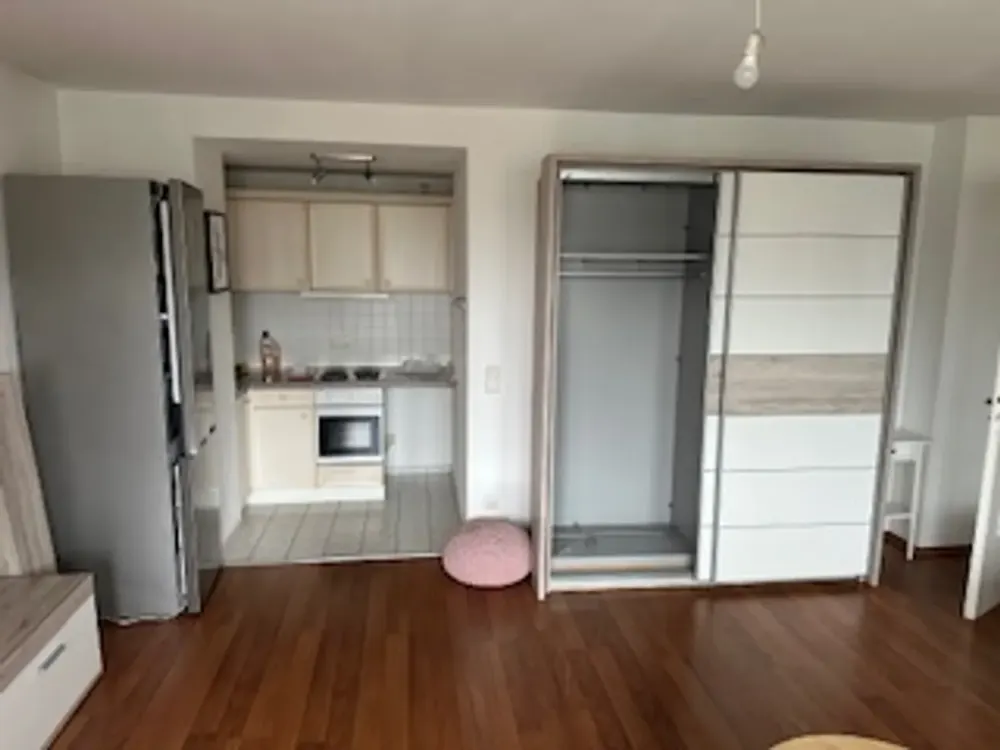 Schöne 1-Zimmer-Wohnung (39m²) in Dachau komplett möbliert