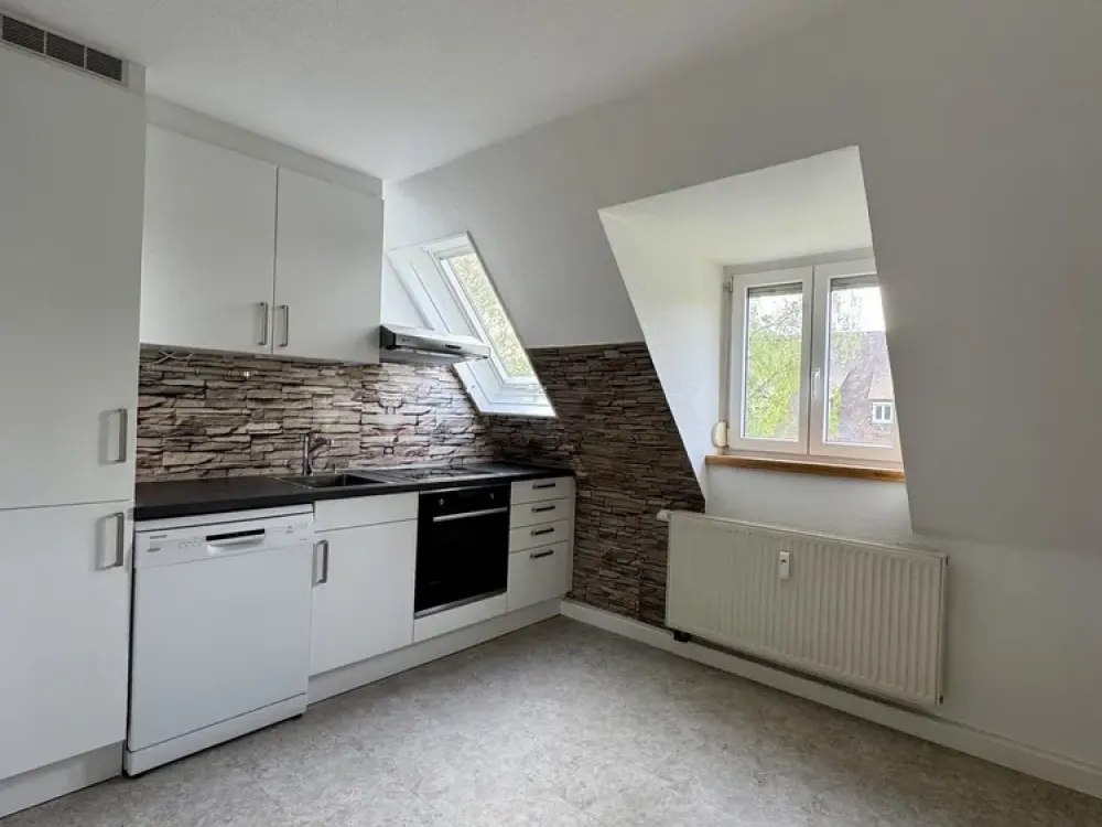 Attractive Attic Apartment in Friedrichshafen, Bright, Modern & Immediately Available