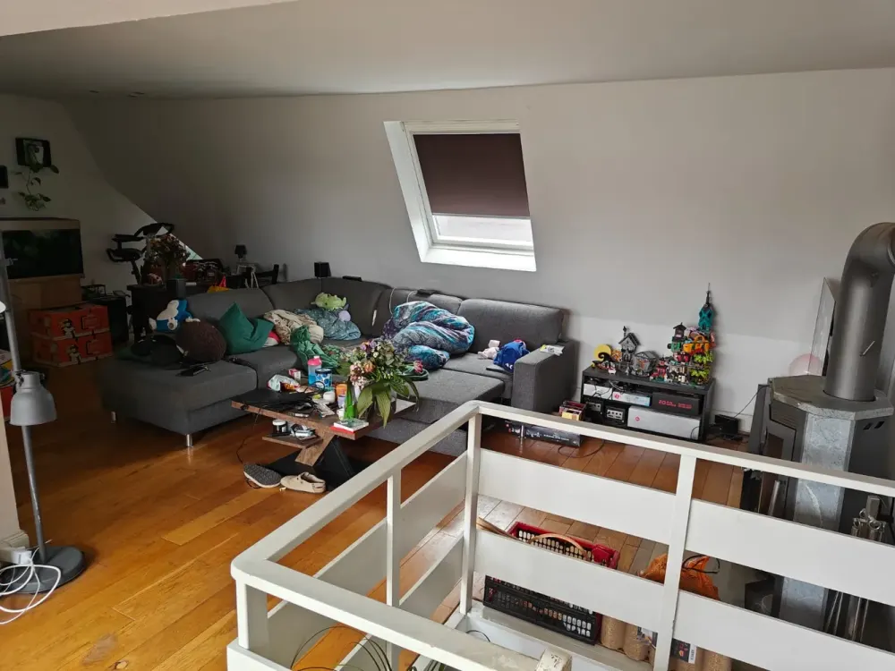 ***KREUZVIERTEL-Schöne Maisonettewohnung mit Dachterrasse + Balkon, Kamin, Dielen,GästeWC & EBK ***