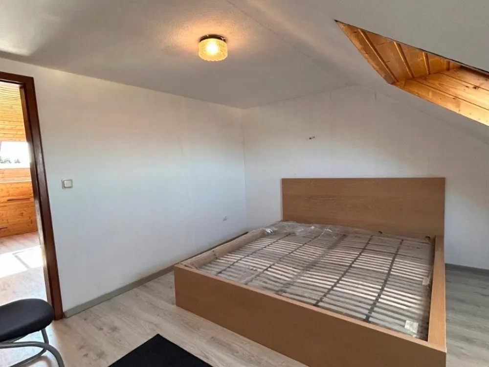 Schöne renovierte 70 m² Wohnung zu vermieten
