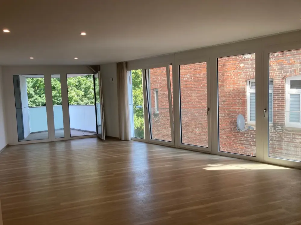Großzügige und moderne 3-Zimmer-Wohnung mit EBK und 2 Balkonen