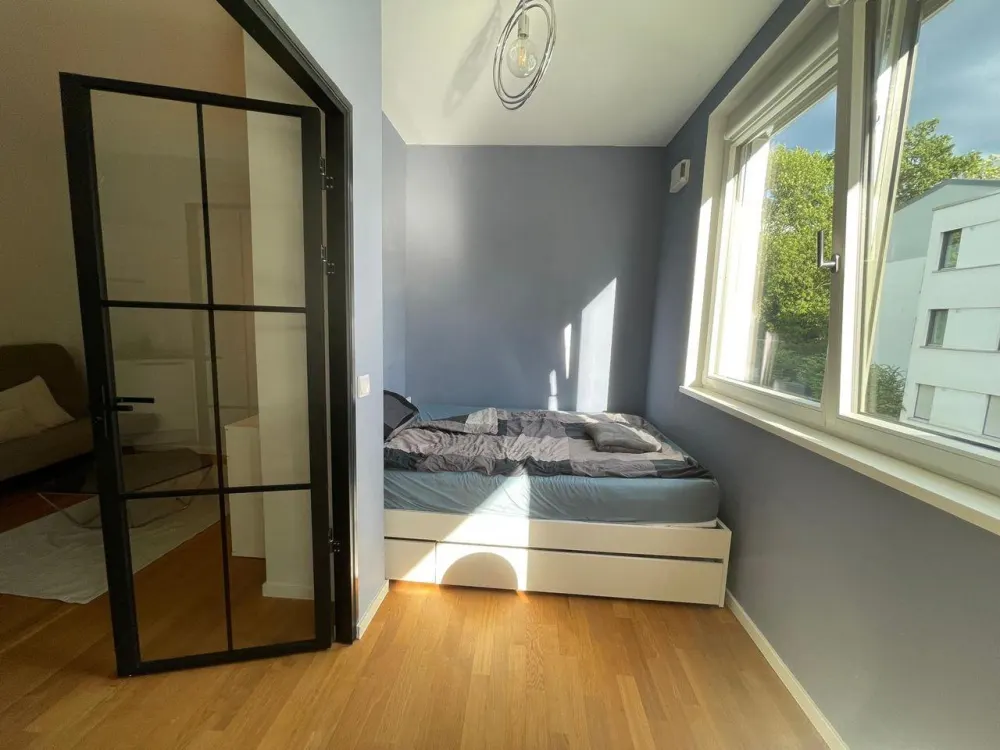 Bright and Comfortable 3-Room Apartment in Quiet, Green Biesdorf