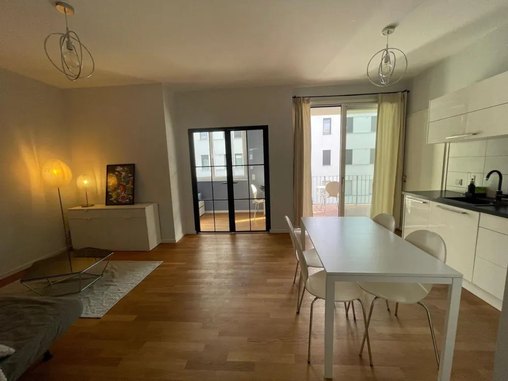 Bright and Comfortable 3-Room Apartment in Quiet, Green Biesdorf